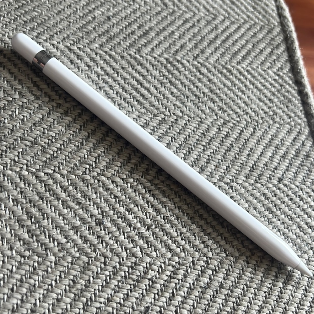 Apple Pencil first generation used once